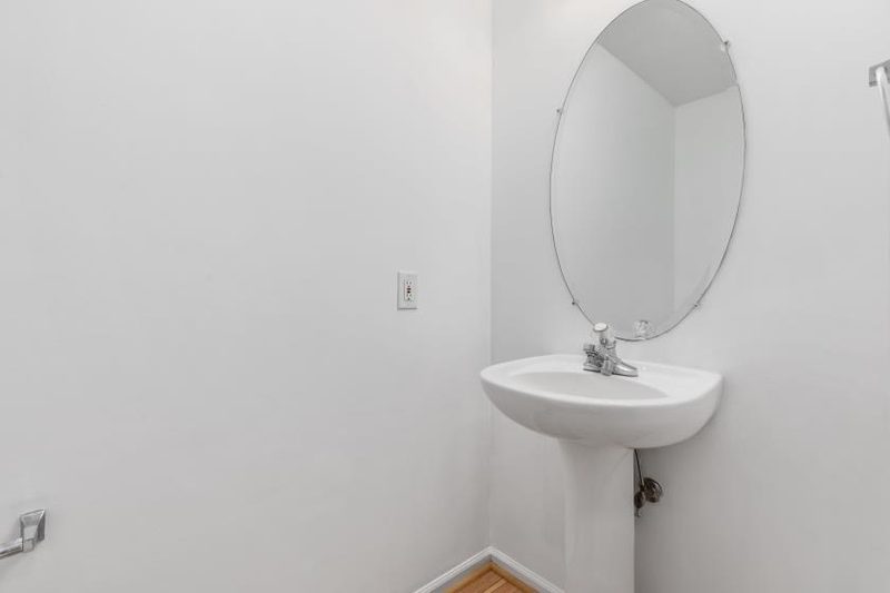 395 Stonewall St, photo 7 of 29