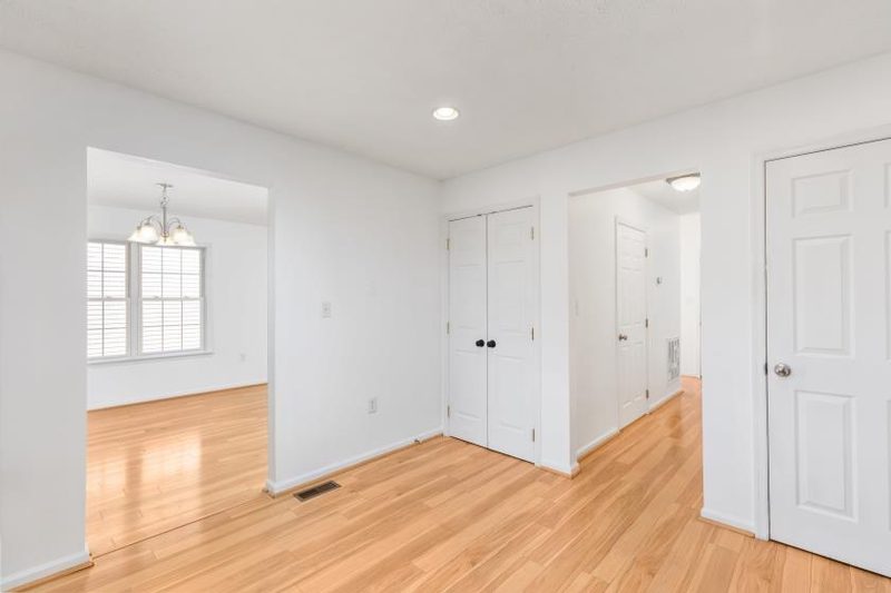 395 Stonewall St, photo 10 of 29