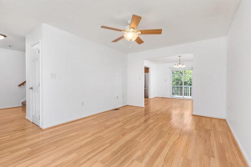 395 Stonewall St, photo 14 of 29