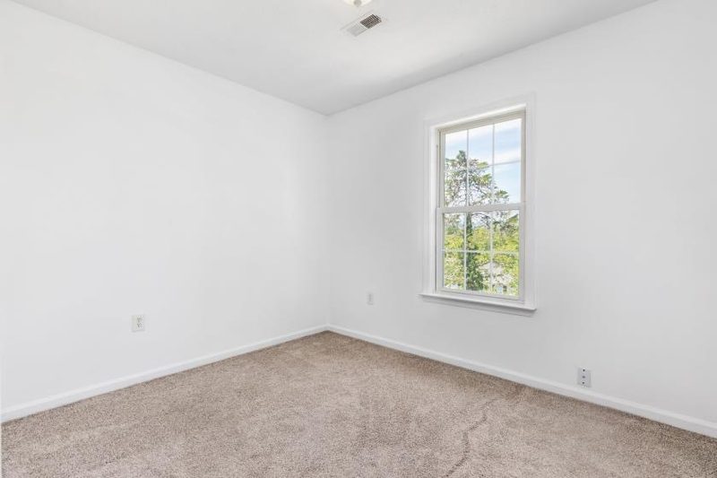 395 Stonewall St, photo 19 of 29
