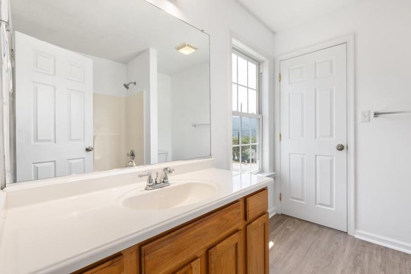 395 Stonewall St, photo 22 of 29