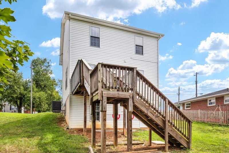 395 Stonewall St, photo 28 of 29
