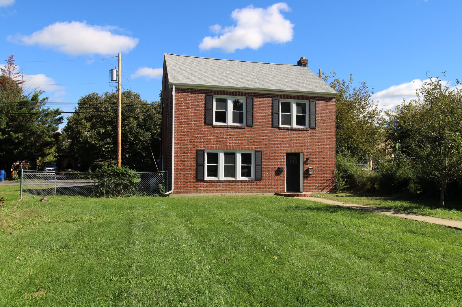 415 Virginia Avenue Unit B, photo 1 of 18