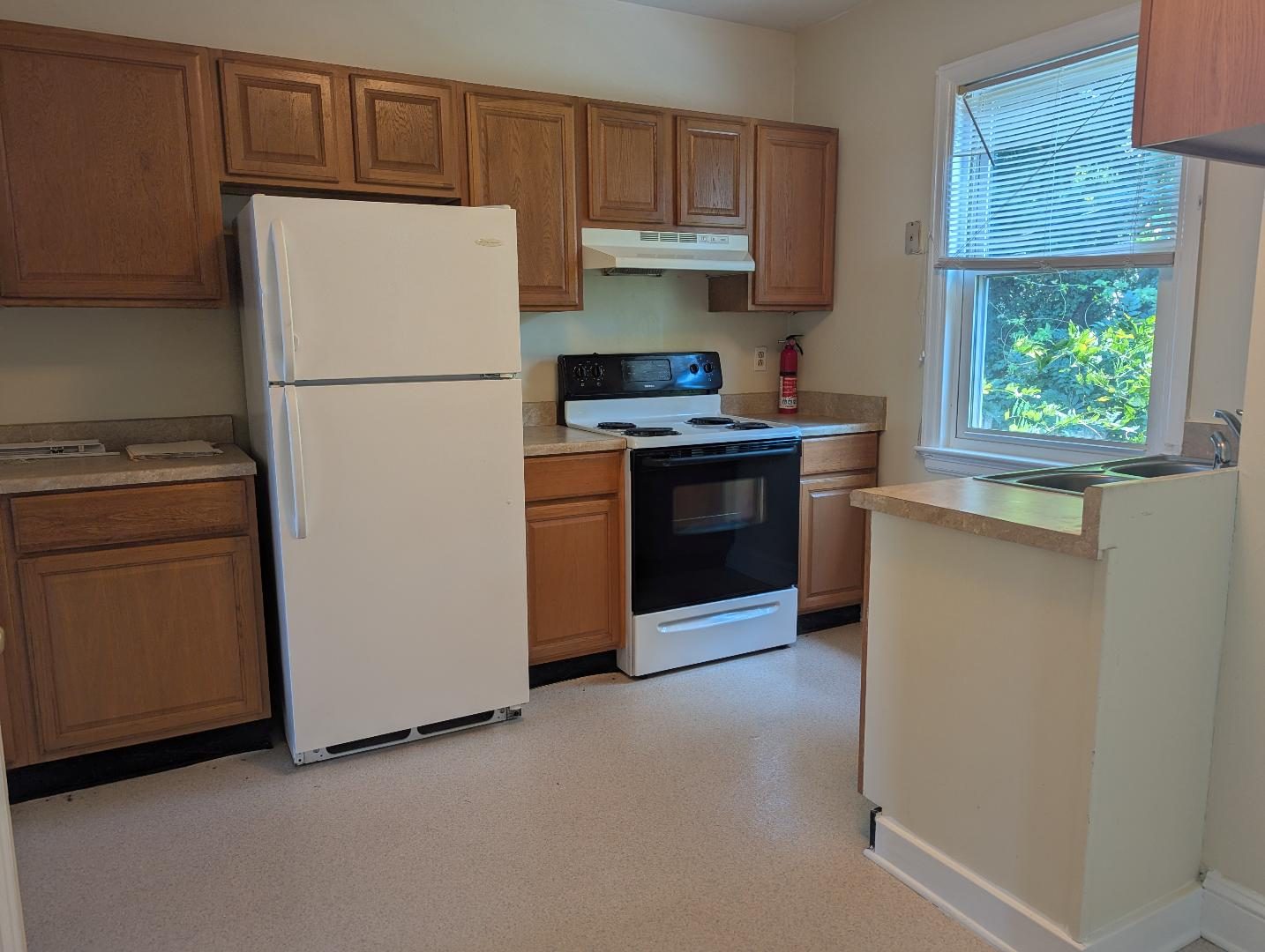 515 Carter St Unit C, photo 1 of 13